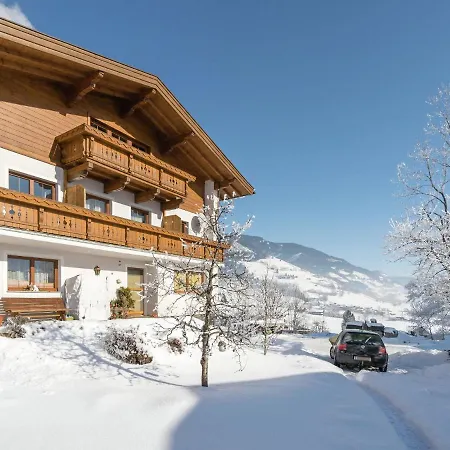 Cozy In Walchen Austria Near Ski Area Appartement Piesendorf