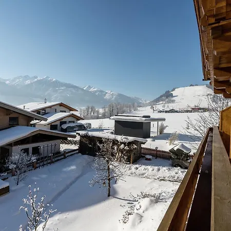 Cozy In Walchen Austria Near Ski Area Appartement